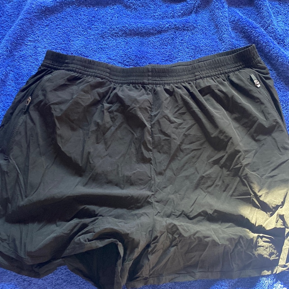 Black athletic shorts size M